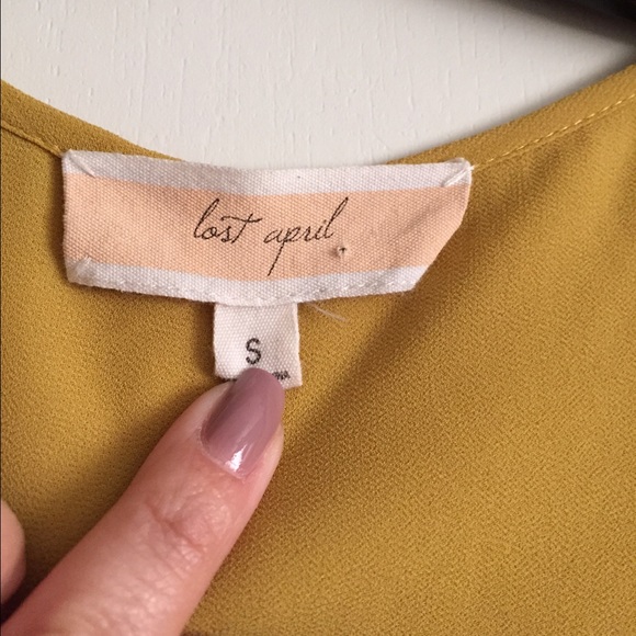 Hi-lo mustard color top - Picture 3 of 4